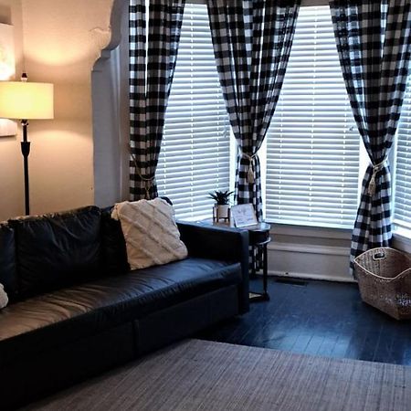 Beautiful Downstairs 1Bed 1Bth Charmer- Pet Friendly Michigan City Exteriör bild