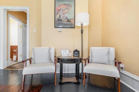 Beautiful Downstairs 1Bed 1Bth Charmer- Pet Friendly Michigan City Exteriör bild