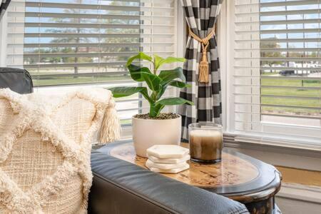 Beautiful Downstairs 1Bed 1Bth Charmer- Pet Friendly Michigan City Exteriör bild