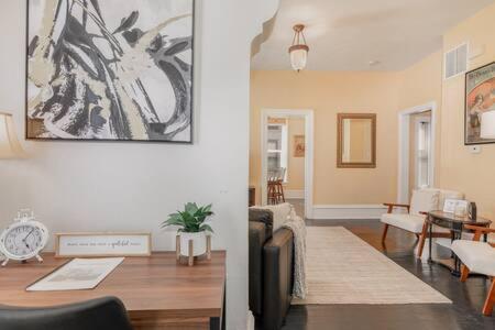 Beautiful Downstairs 1Bed 1Bth Charmer- Pet Friendly Michigan City Exteriör bild