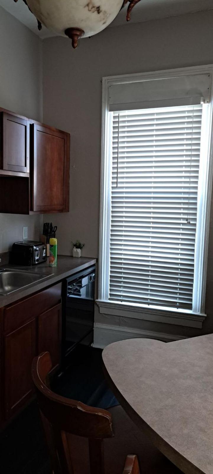 Beautiful Downstairs 1Bed 1Bth Charmer- Pet Friendly Michigan City Exteriör bild